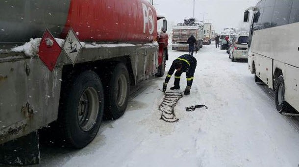 İstanbul - Ankara yoluna çığ düştü İstanbul - Ankara yoluna çığ düştü