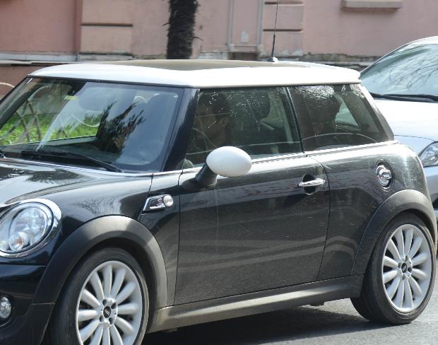 Özgü Namal Serdar Oral ile görüntülendi Özgü Namal Serdar Oral ile görüntülendi