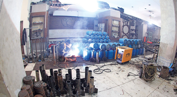 İran'dan Suriye'ye insanî yardım! İran'dan Suriye'ye insanî yardım!