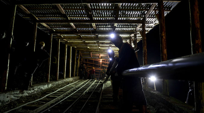 Taner Yıldız: 'Su seviyesi işçilerin üzerinde!