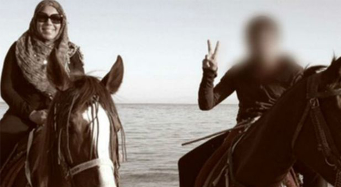 Oğlunu IŞİD'in elinden kurtaran anne konuştu Oğlunu IŞİD'in elinden kurtaran anne konuştu