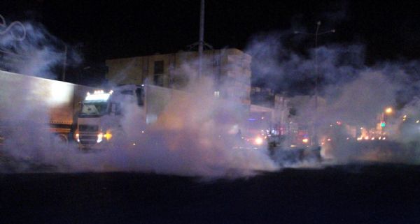 Silopi'yi savaş alanına çevirdiler! Silopi'yi savaş alanına çevirdiler!