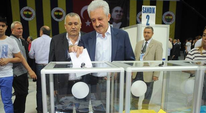 Fenerbahçe kongresinde oy kullanan İlker Başbuğ: Hayatımda ilk kez... Fenerbahçe kongresinde oy kullanan İlker Başbuğ: Hayatımda ilk kez...