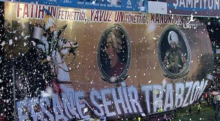 Avni Aker'de müthiş koreografi