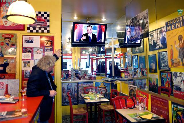 Hollande ve Merkel'den Ukrayna hamlesi