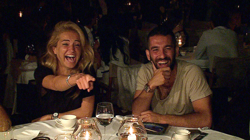 Burcu Esmersoy yine Arda Turan'ın yanına uçtu! Burcu Esmersoy yine Arda Turan'ın yanına uçtu!