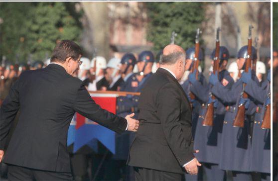 'Gitme dur sayın Başbakan! 'Gitme dur sayın Başbakan!
