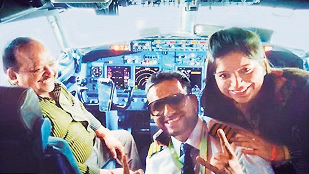 Selfie meraklısı pilota soruşturma!