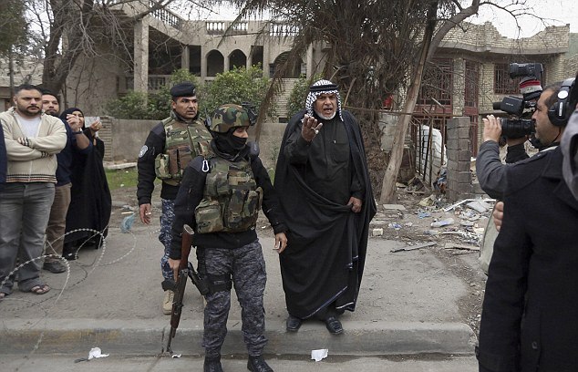 Teröristlerle, kurbanları buluşturan 'show' Teröristlerle, kurbanları buluşturan 'show'