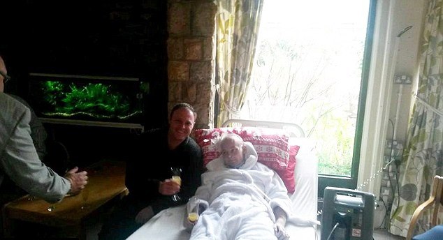 Evlendikten 12 saat sonra öldü Evlendikten 12 saat sonra öldü