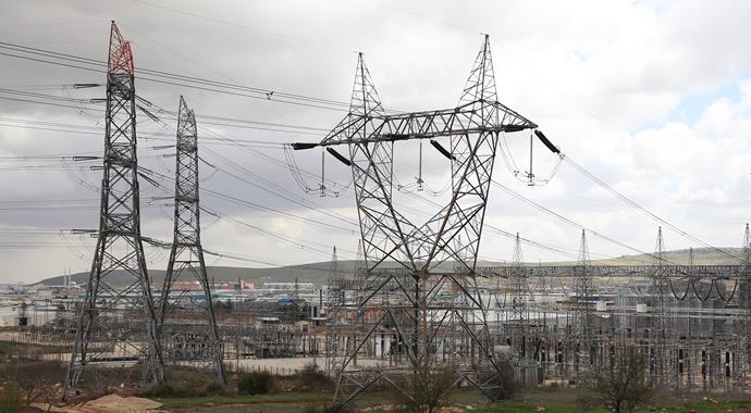 BEDAŞ, İstanbul'a elektiriğin verileceği saati açıkladı! BEDAŞ, İstanbul'a elektiriğin verileceği saati açıkladı!