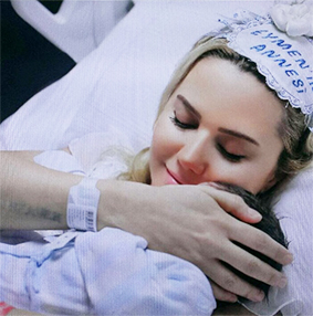 Ece Erken bebeğinin fotoğraflarını paylaştı! Ece Erken bebeğinin fotoğraflarını paylaştı!