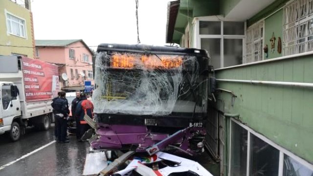 Dehşet saçan halk otobüsünün şoförü serbest!