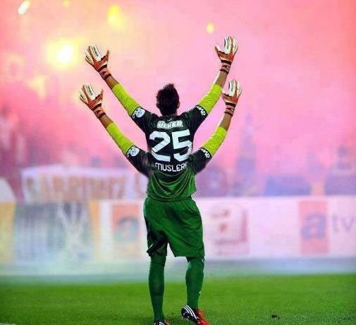 Fernando Muslera kurtardıkça TT oldu Fernando Muslera kurtardıkça TT oldu