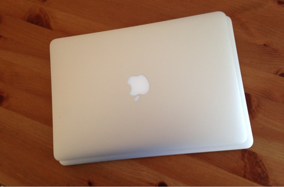 13-inç MacBook Air Vs 13-inç Retina MacBook Pro Karşılaştırma 13-inç MacBook Air Vs 13-inç Retina MacBook Pro Karşılaştırma