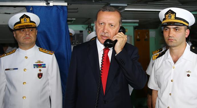 Erdoğan tatbikatı başkomutan olarak izledi Erdoğan tatbikatı başkomutan olarak izledi