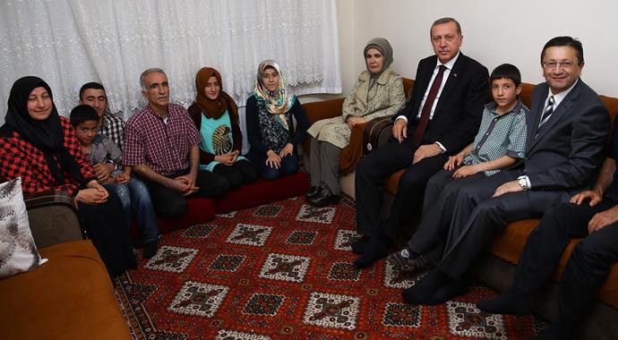 Cumhurbaşkanı Erdoğan iftar sofrasına konuk oldu