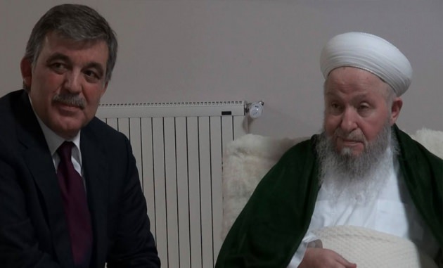Abdullah Gül'den Mahmut Hocaefendi'ye ziyaret Abdullah Gül'den Mahmut Hocaefendi'ye ziyaret