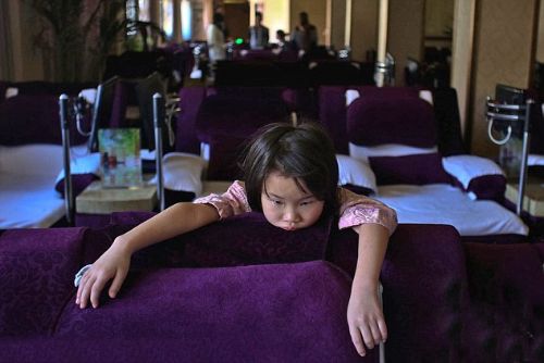 Cüzdanım kayboldu dedi, torununu rehin bıraktı! Cüzdanım kayboldu dedi, torununu rehin bıraktı!