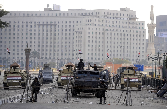Mısır'da Mübarek'in beraat kararına tepkiler büyüyor Mısır'da Mübarek'in beraat kararına tepkiler büyüyor