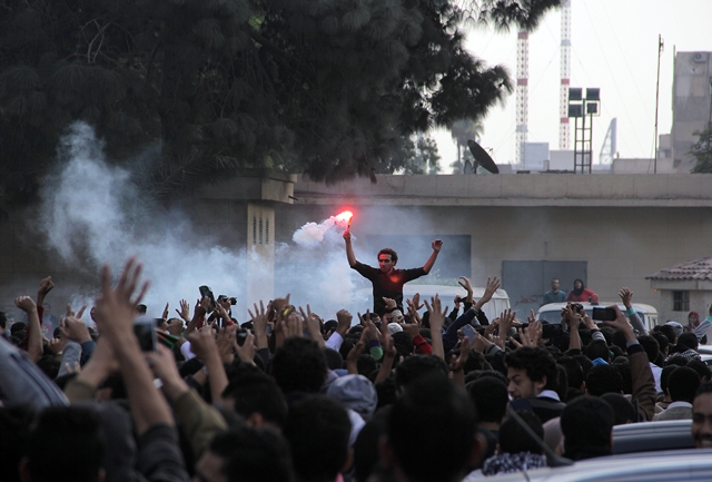 Mısır'da Mübarek'in beraat kararına tepkiler büyüyor Mısır'da Mübarek'in beraat kararına tepkiler büyüyor