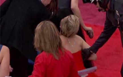 Kırmızı halı kazası 'numara' mıydı? Kırmızı halı kazası 'numara' mıydı?