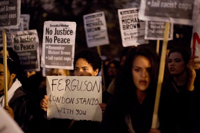 Londra'da Ferguson protestosu Londra'da Ferguson protestosu