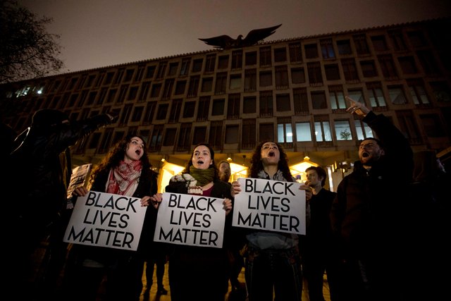 Londra'da Ferguson protestosu Londra'da Ferguson protestosu