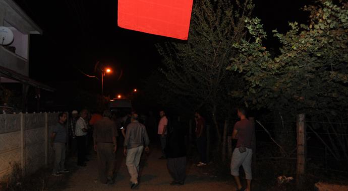 Dağlıca'da şehit olan askerlerin evine ateş düştü!