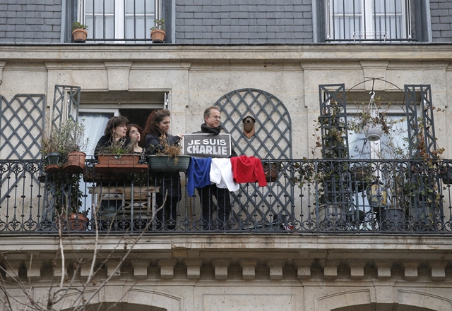 Paris'te Cumhuriyet Yürüyüşü Paris'te Cumhuriyet Yürüyüşü