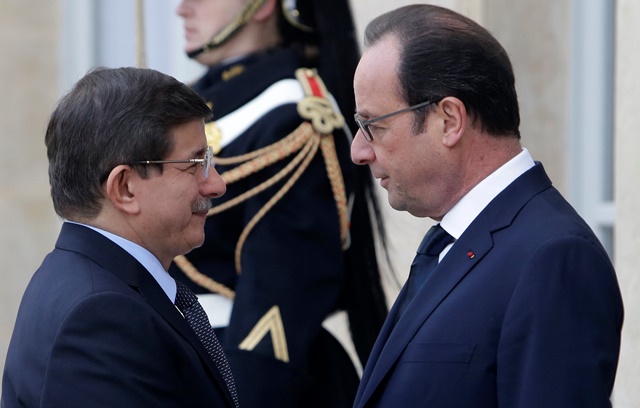 Paris'te Cumhuriyet Yürüyüşü Paris'te Cumhuriyet Yürüyüşü