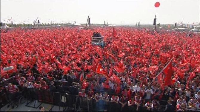 Yenikapı'da teröre karşı tek nefes mitingi