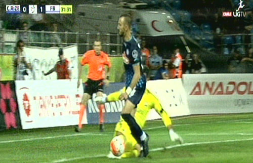 Rize'de tartışmalı penaltı pozisyonu