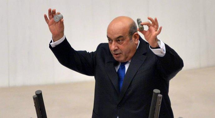 Hasip Kaplan Başbakan Yardımcılarına sapan çekti