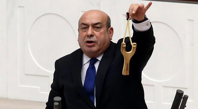 Hasip Kaplan Başbakan Yardımcılarına sapan çekti