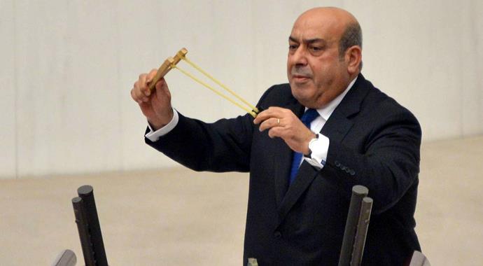 Hasip Kaplan Başbakan Yardımcılarına sapan çekti