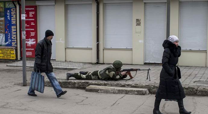 Ukrayna'da halk çatışmalara alıştı Ukrayna'da halk çatışmalara alıştı