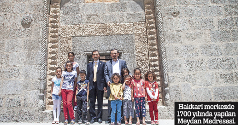 Hakkari Üniversitesi Rektörü Prof. Dr. Ebubekir Ceylan: Mihenk taşıyız Hakkari Üniversitesi Rektörü Prof. Dr. Ebubekir Ceylan: Mihenk taşıyız