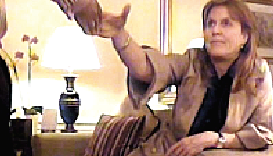 Gazetecidir ne yapsa yeridir