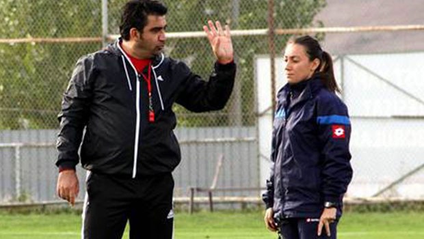 Ümit Özat'tan tarihi geri vites! Ümit Özat'tan tarihi geri vites!