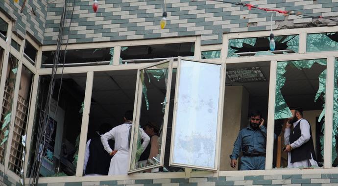 Afganistan'da patlama: 33 ölü, en az 100 yaralı Afganistan'da patlama: 33 ölü, en az 100 yaralı