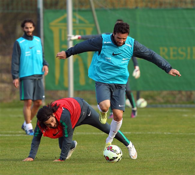 Gökhan Töre ve Hakan Çalhanoğlu yan yana! Gökhan Töre ve Hakan Çalhanoğlu yan yana!