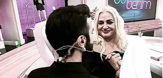 Banu Alkan'ın yüzünün filtresiz hali dehşete düşürdü! Banu Alkan'ın yüzünün filtresiz hali dehşete düşürdü!