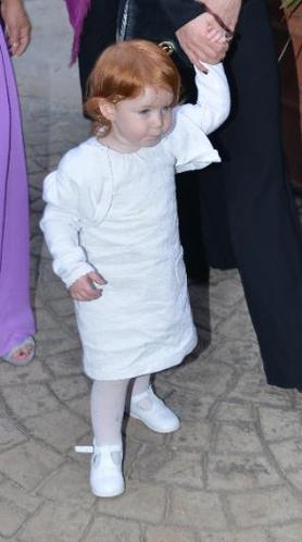 Athena Gökhan'ın kızı ilk kez görüntülendi Athena Gökhan'ın kızı ilk kez görüntülendi