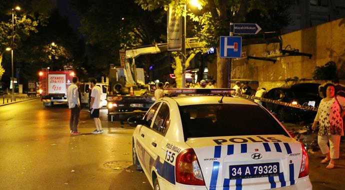 Bağdat Caddesi'nde sahur vakti korkunç kaza