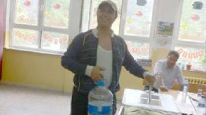 STV spikerinden Cumhurbaşkanı Erdoğan'a ağır hakaret