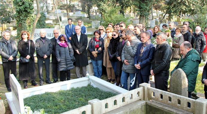 Mehmet Ali Birand mezarı başında anıldı