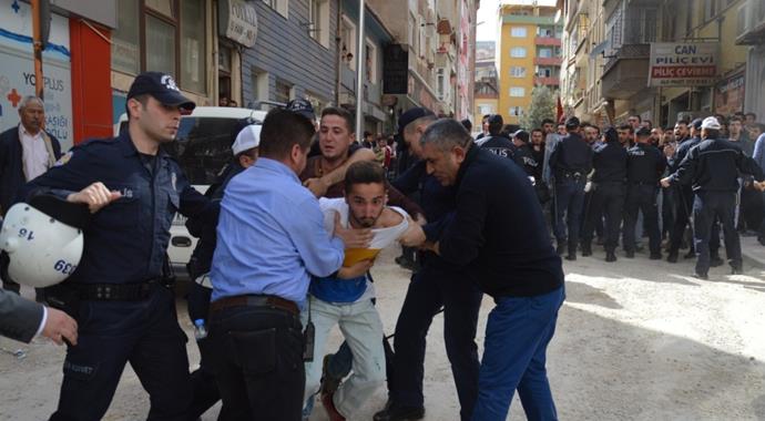 Bursa'da HDP lokali açılışında gerginlik