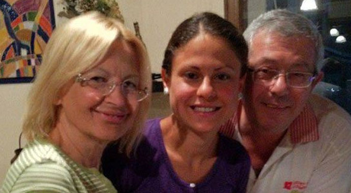 Doktor çiftin kızı Erinç Pütün'ü sokak köpekleri parçaladı