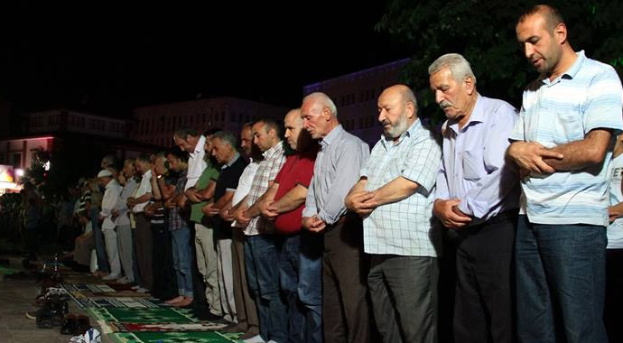 2015 Kadir Gecesi / TESBİH NAMAZI NASIL KILNIR (Kadir Gecesi Neler Yapılmalı) 2015 Kadir Gecesi / TESBİH NAMAZI NASIL KILNIR (Kadir Gecesi Neler Yapılmalı)